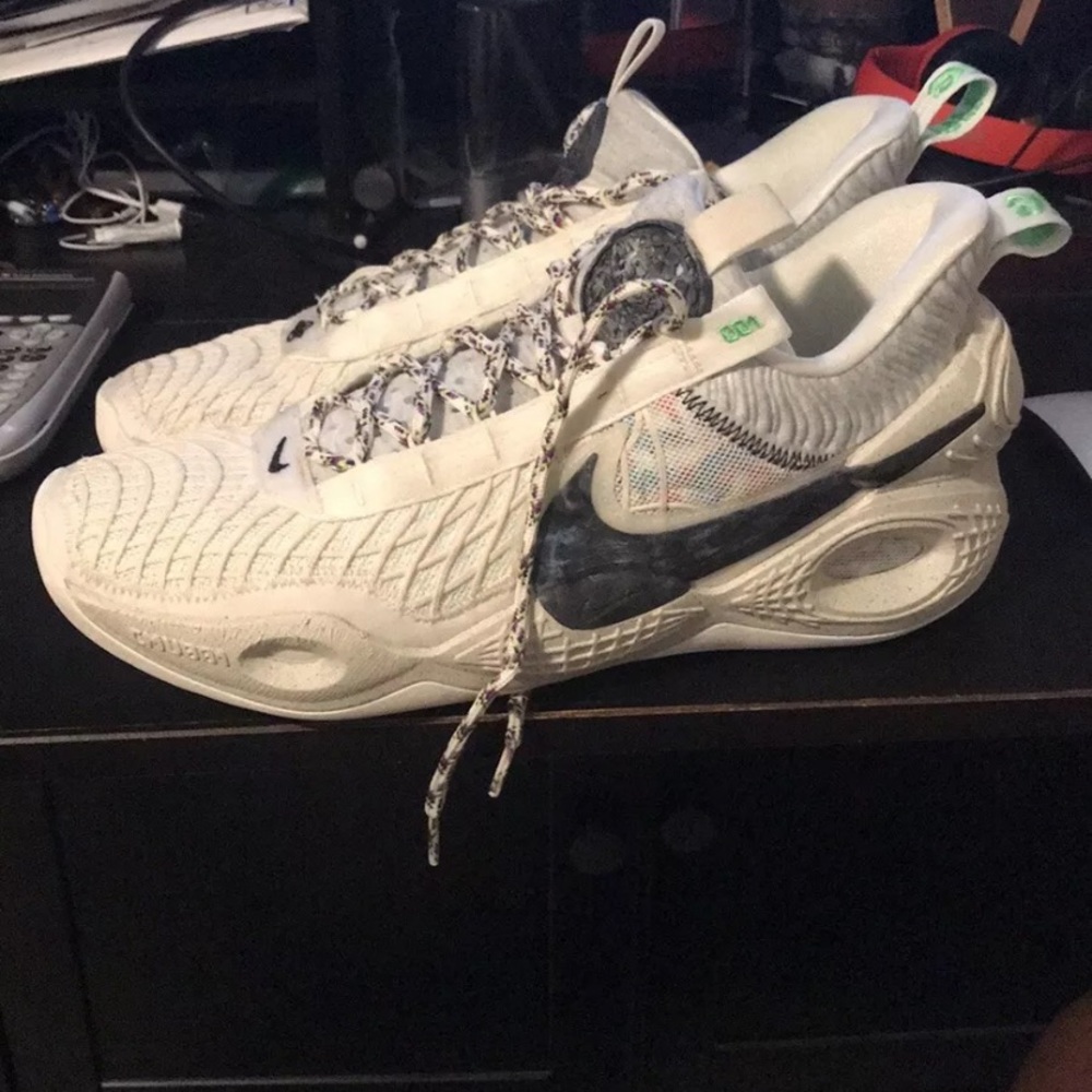 Nike cosmic unity size 12 natural
